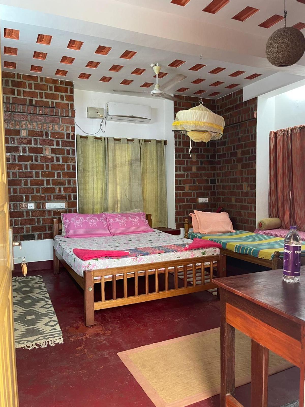 Ashtamudi Villa Kollam Eksteriør bilde